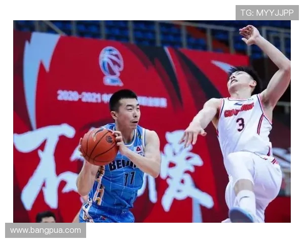 深圳篮球队的阵地战解析:战术布局与球员配合的深度剖析 深圳篮球队的阵地战解析:战术布局与球员配合的深度剖析