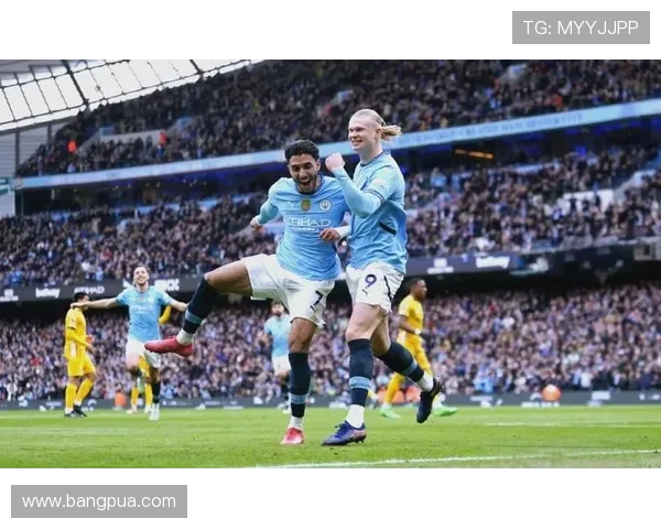 曼联与水晶宫激战正酣谁能在英超赛场上笑到最后 曼联与水晶宫激战正酣谁能在英超赛场上笑到最后