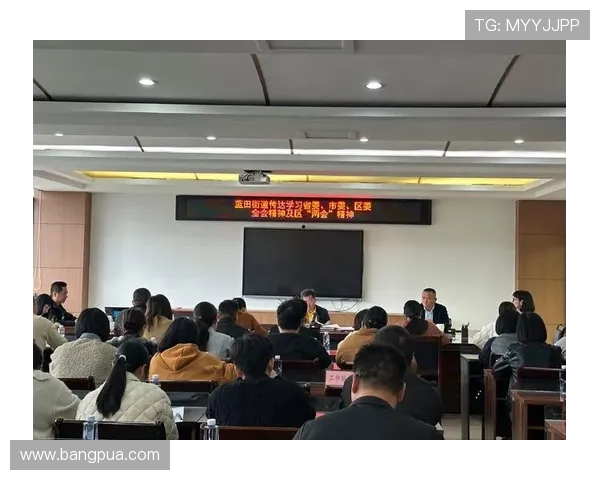 波斯波利斯与棉农对决前瞻分析及双方近期状态评估