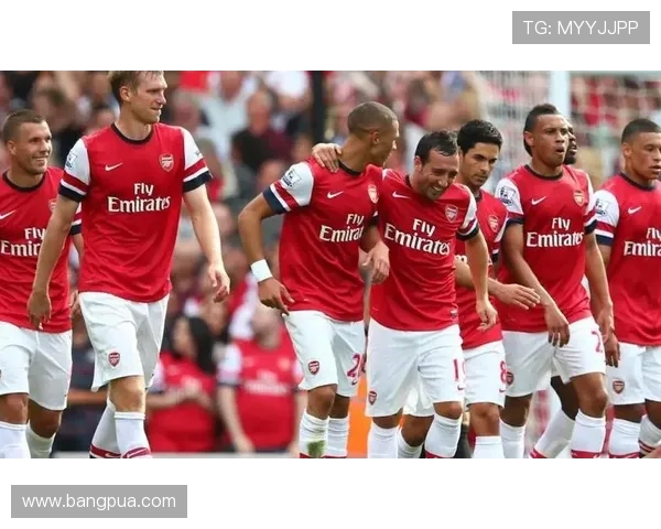 诺丁汉森林与阿森纳激战正酣谁能在英超赛场上笑到最后