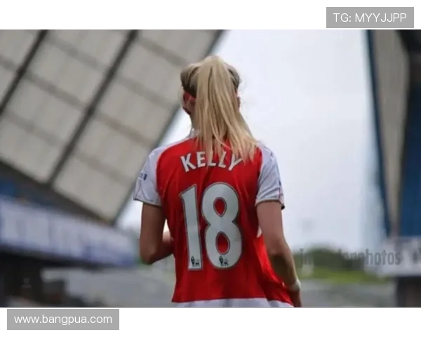 里昂女足迎战曼城女足强强对决期待精彩瞬间与战术较量