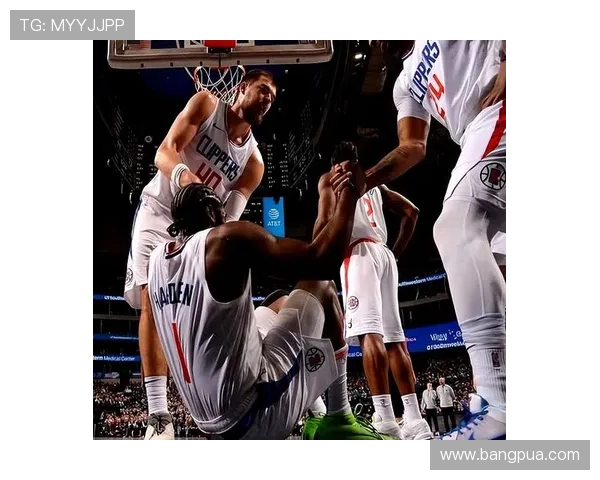 雄鹿与快船对决前瞻分析及比赛结果预测11月11日