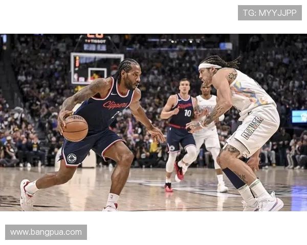 马刺与雷霆第六场激战回顾双方球员表现与战术分析 马刺与雷霆第六场激战回顾双方球员表现与战术分析