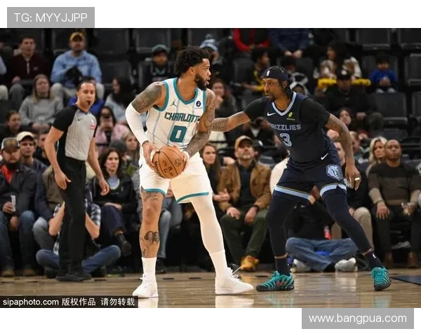 黄蜂与独行侠激战总分揭晓球迷期待的精彩对决回顾 黄蜂与独行侠激战总分揭晓球迷期待的精彩对决回顾