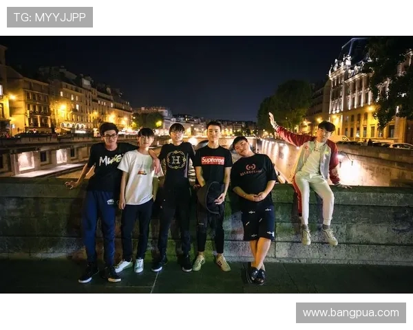 RNG勇攀高峰的历程与荣耀追逐之路全景回顾 RNG勇攀高峰的历程与荣耀追逐之路全景回顾